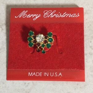 NWT Christmas green and red pin